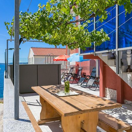 Family Friendly Apartments With A Swimming Pool Businci, Ciovo - 11232 트로기르 외부 사진